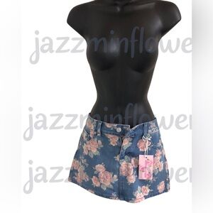 Ashley Mason pink roses floral mini denim blue jeans skirt size 13/31 new